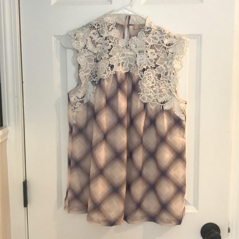 Lace detail top